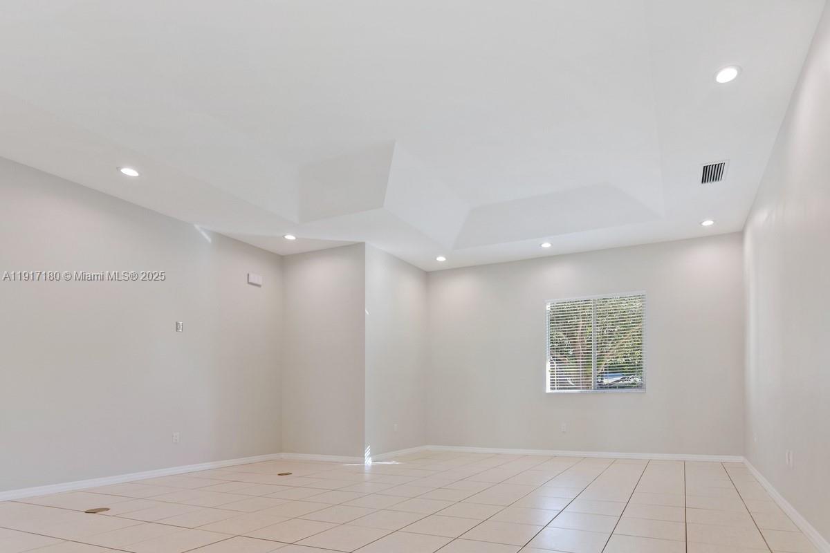 KENDALL HEIGHTS - Residential Lease