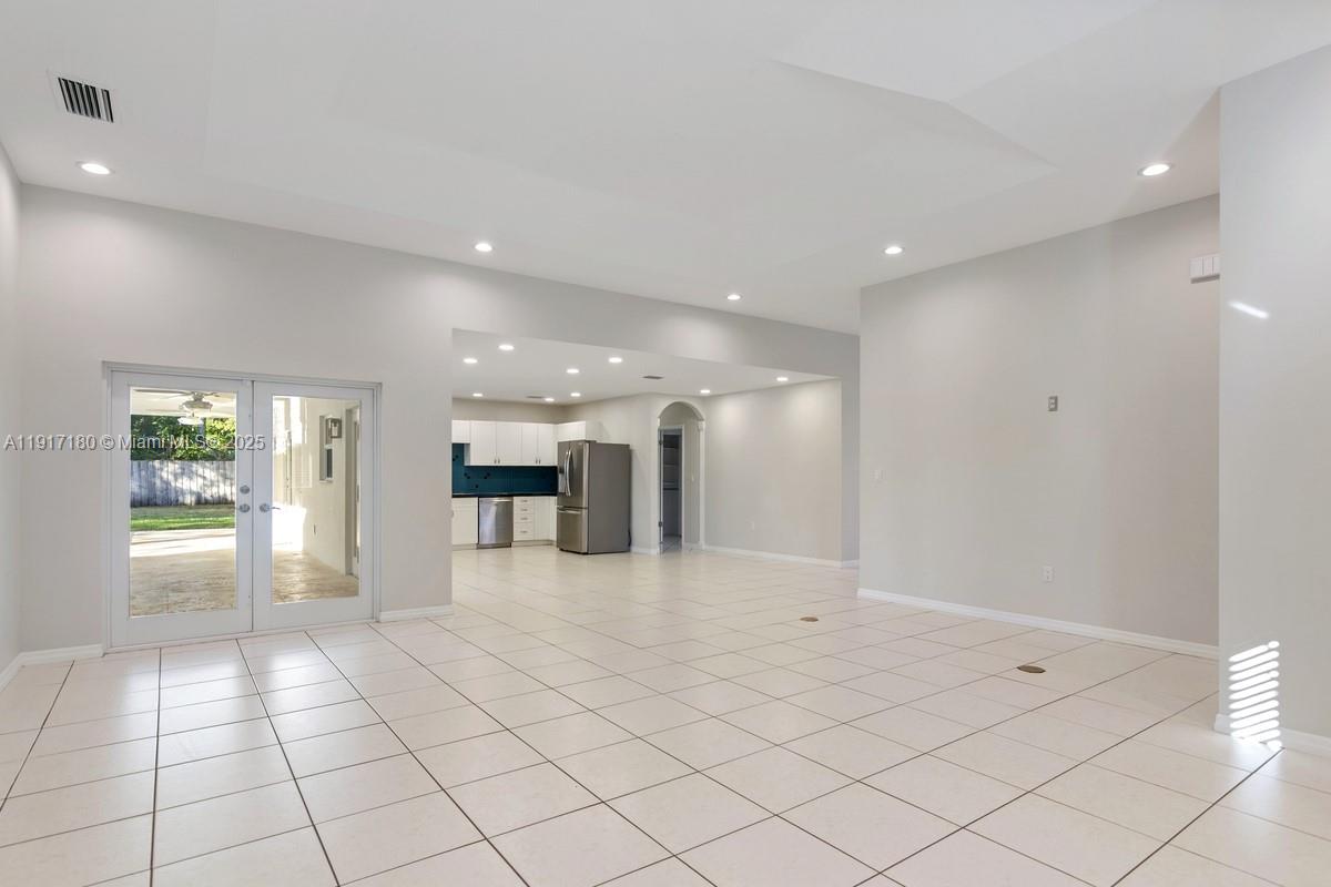 KENDALL HEIGHTS - Residential Lease