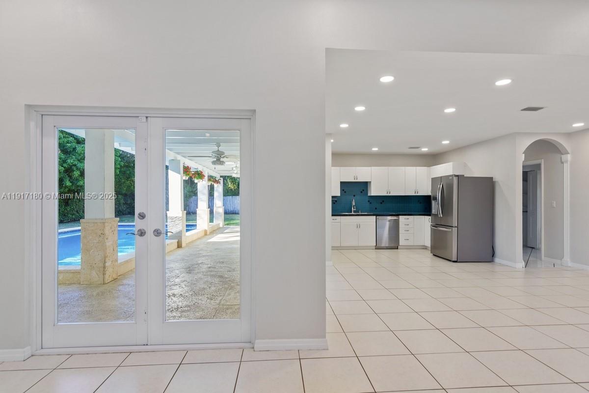 KENDALL HEIGHTS - Residential Lease