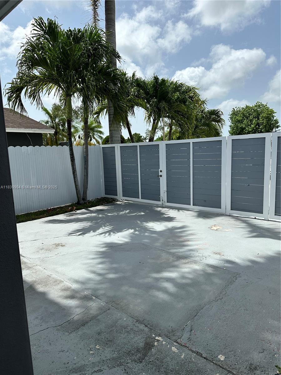 11631 SW 179th Ter