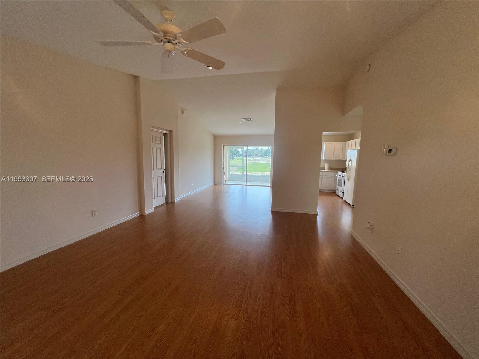 SUMMERGLEN - Residential