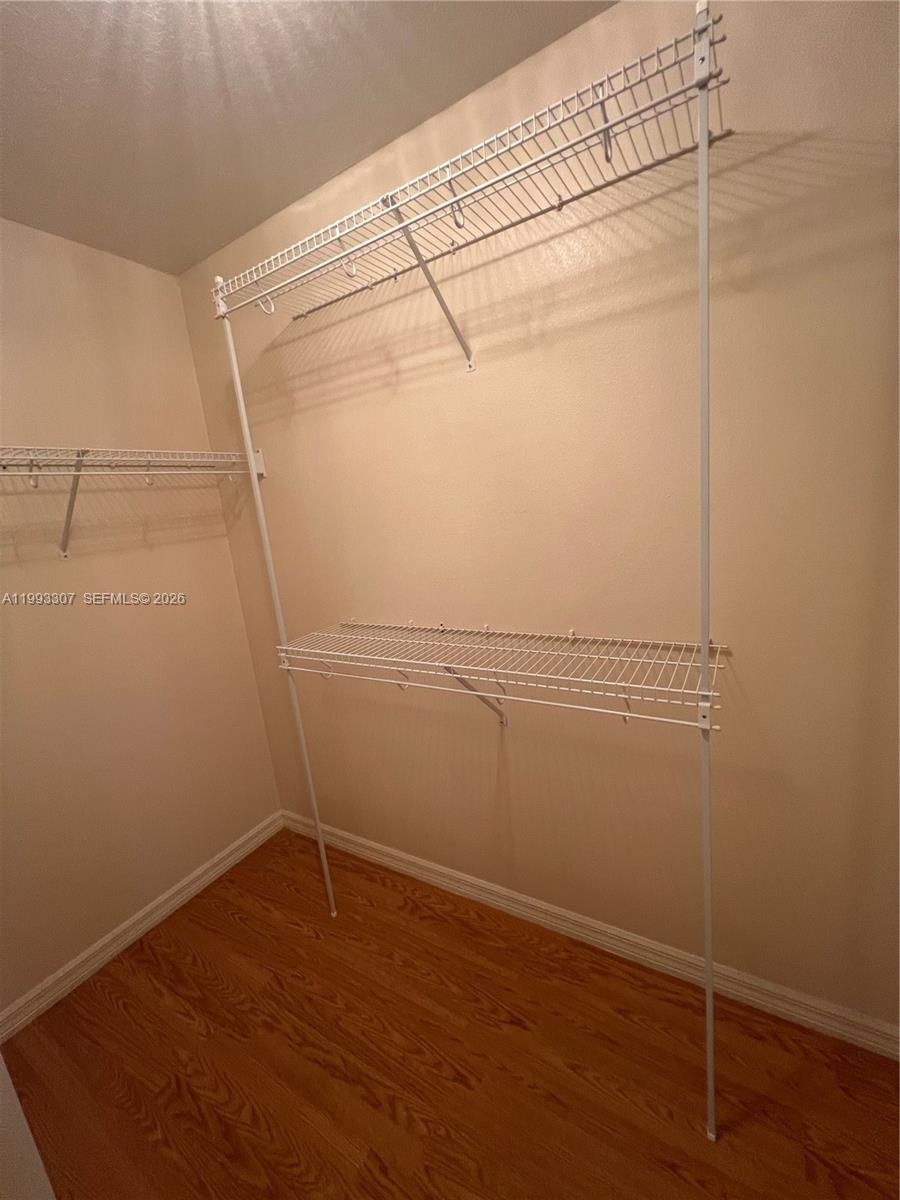 SUMMERGLEN - Residential