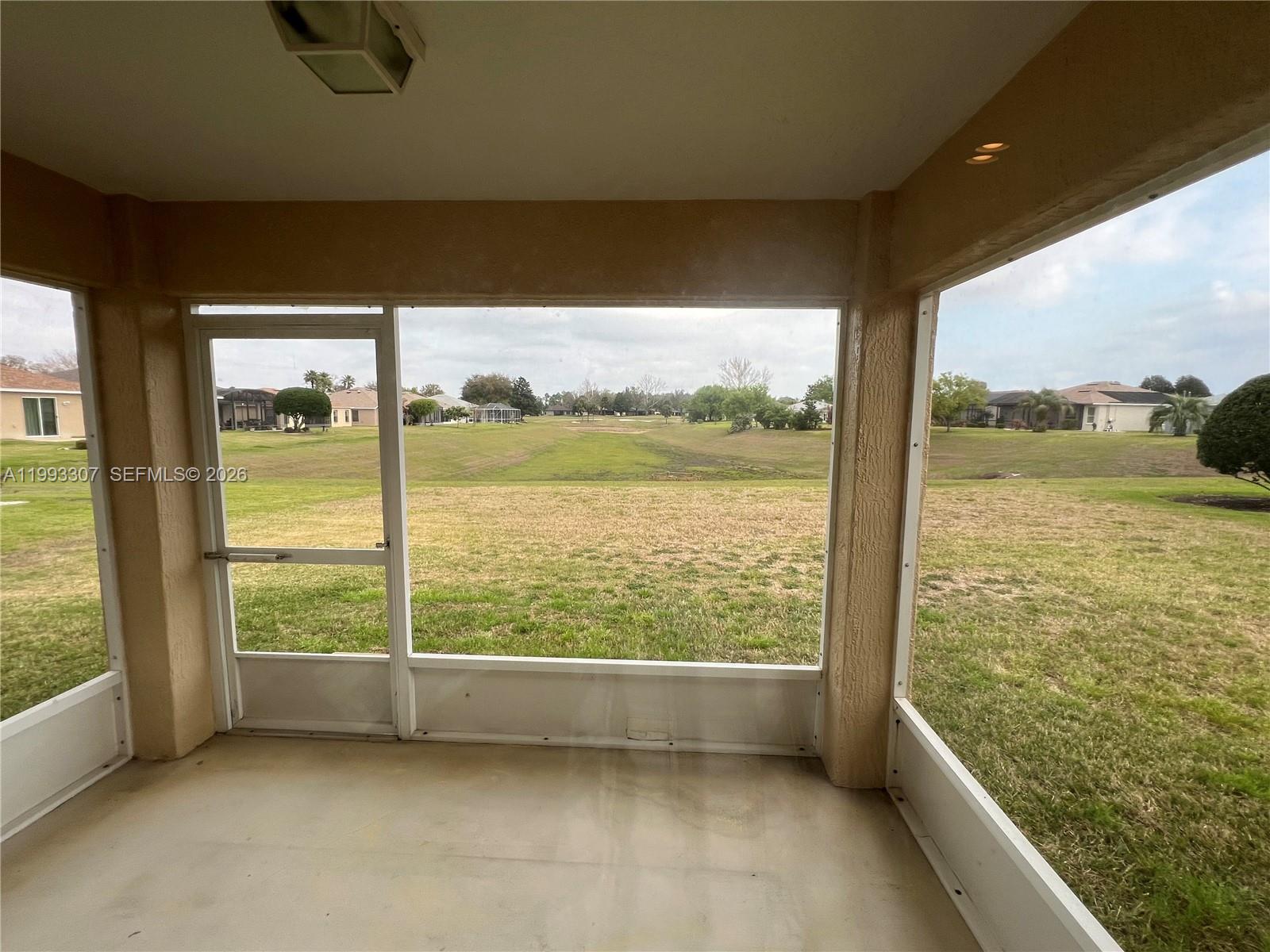 SUMMERGLEN - Residential