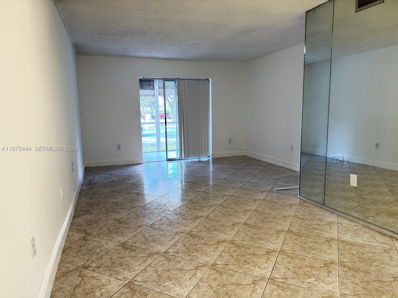 HERITAGE CIRCLE CONDO - Residential Lease