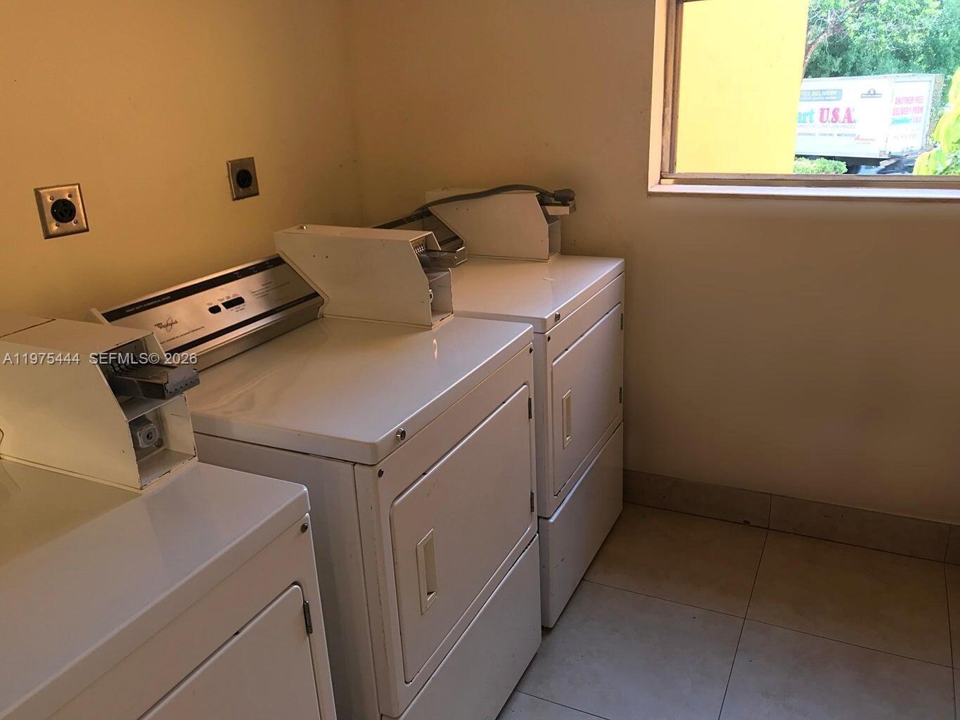 HERITAGE CIRCLE CONDO - Residential Lease