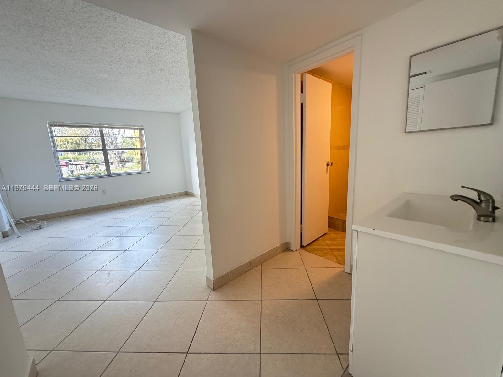 HERITAGE CIRCLE CONDO - Residential Lease