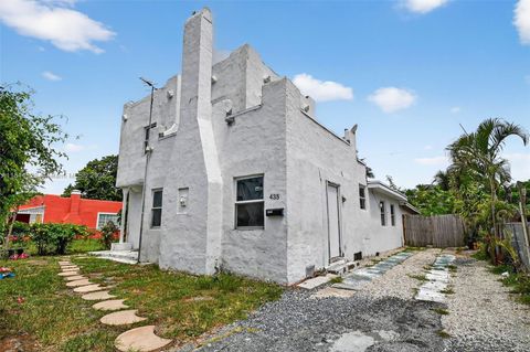 435 Avenida Alegre West Palm Beach FL 33405