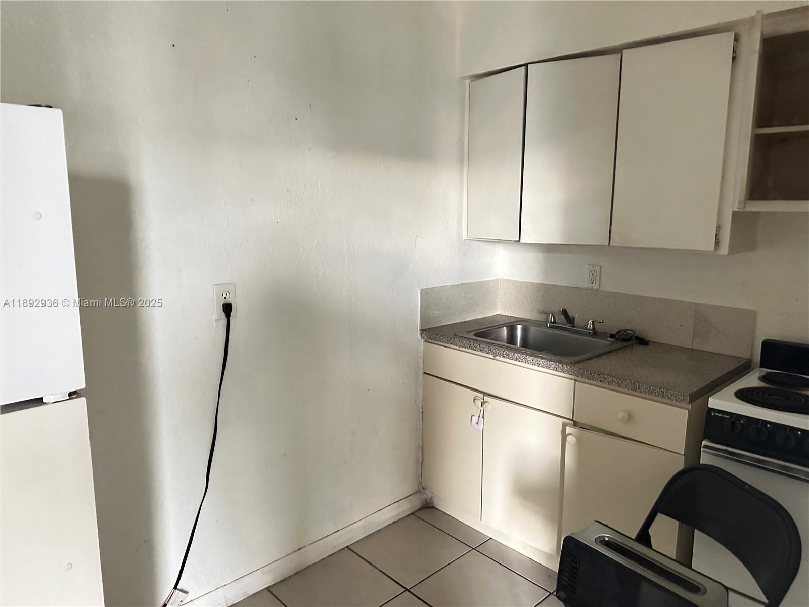 LIBERTY CITY CONDO - Residential Lease