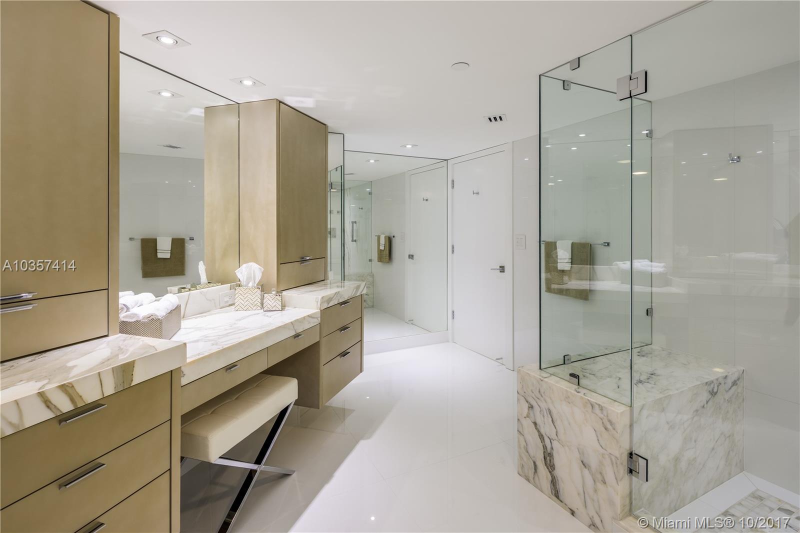 CHAMPLAIN TOWERS EAST CON - Residential