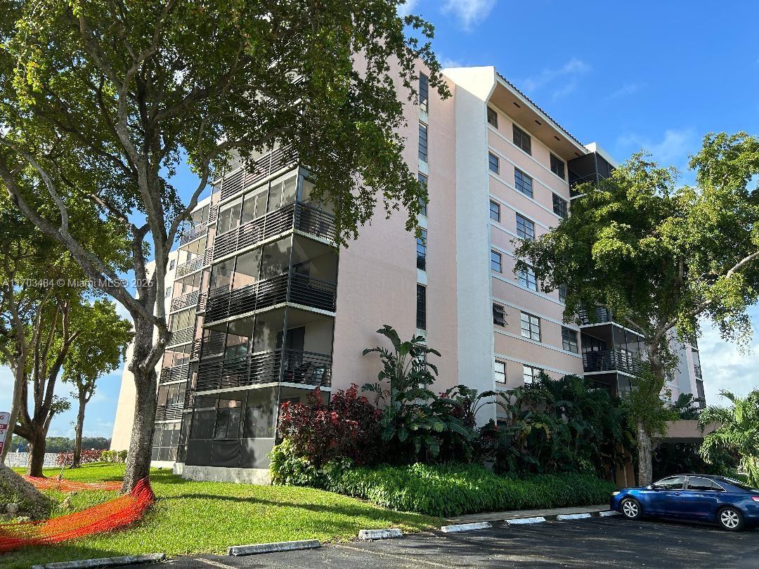 Property for Sale at 20840 San Simeon Way 402, Miami, Broward County, Florida - Bedrooms: 2 
Bathrooms: 2  - $235,000