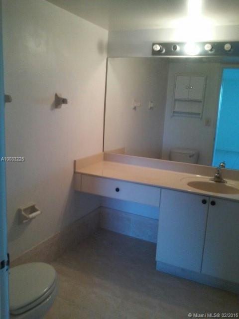 THE GREENS AT DORAL CONDO - Residential Lease