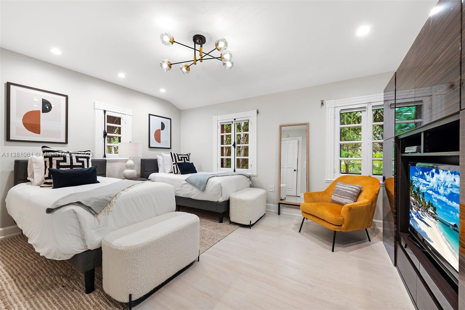 FLAMINGO TERRACE SUB - Residential