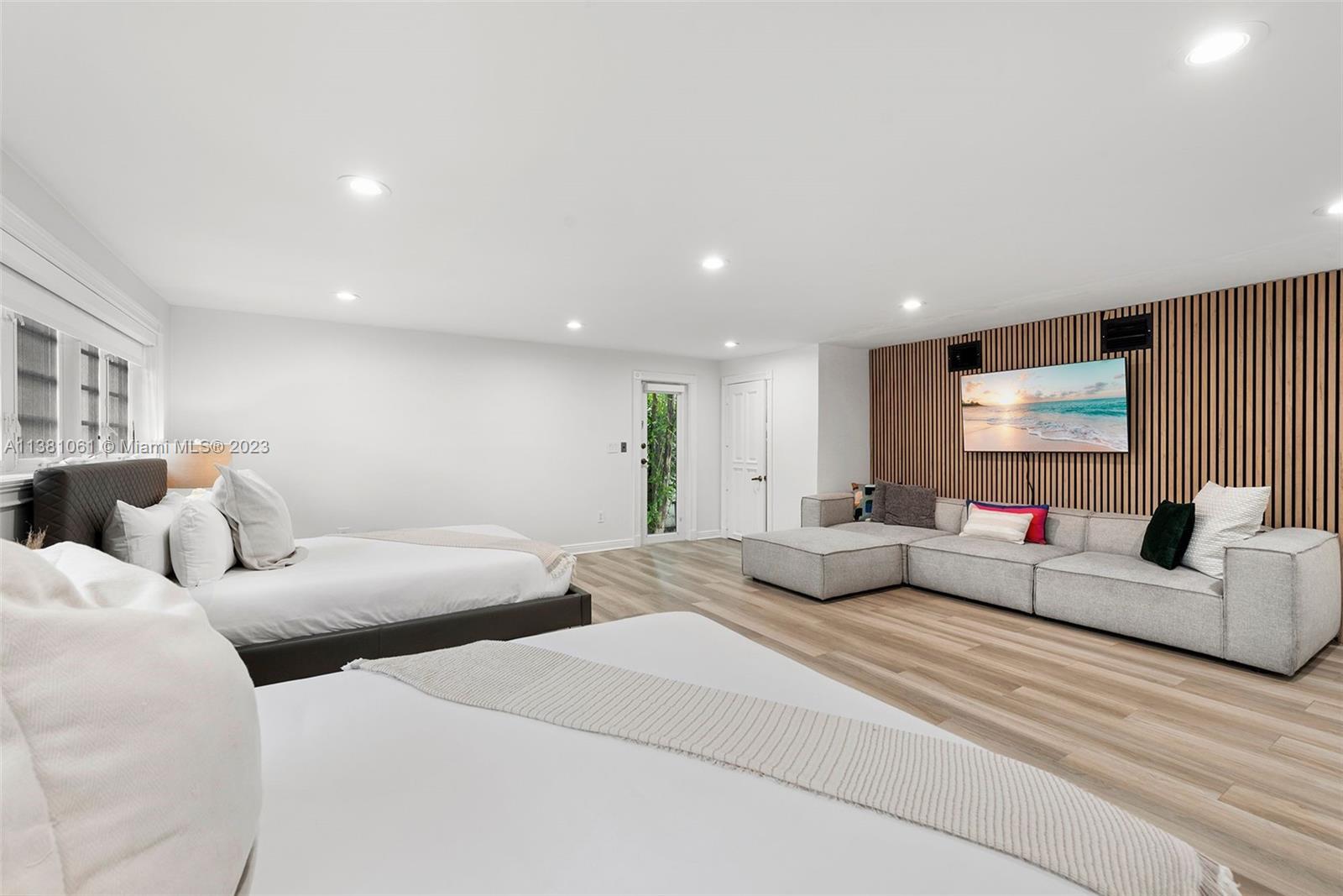 FLAMINGO TERRACE SUB - Residential