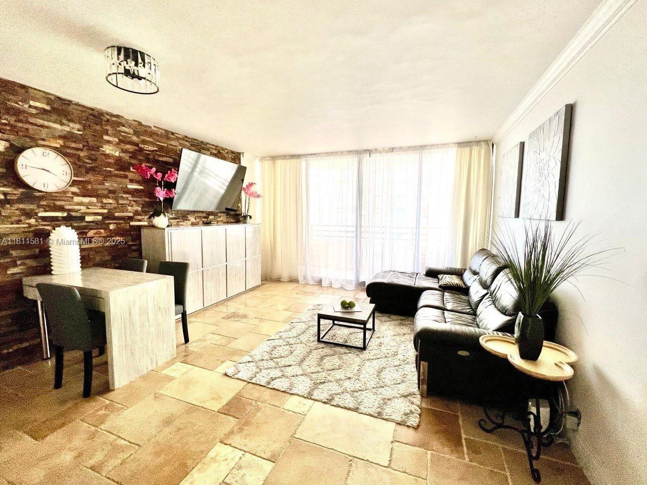 ALEXANDER TOWERS CONDO - Residential Lease