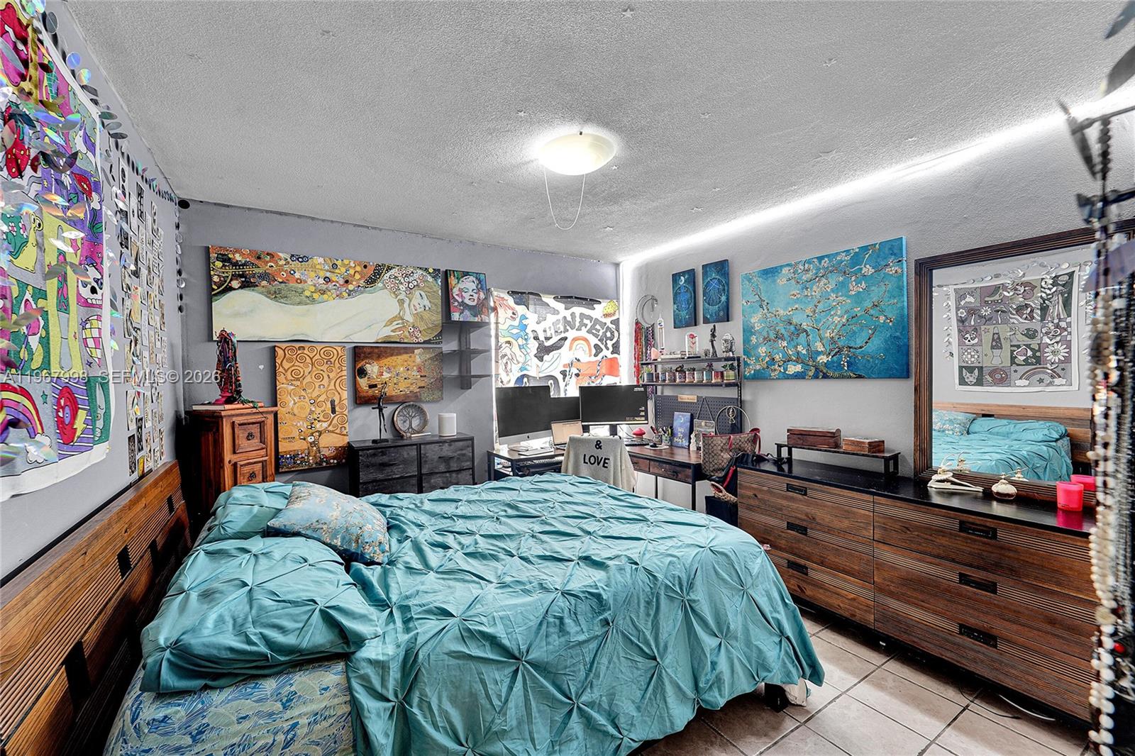 PALM-EAST GARDENS CONDO - Residential