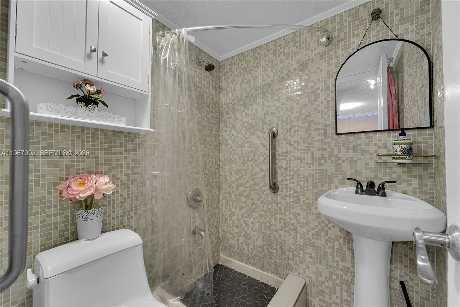 PALM-EAST GARDENS CONDO - Residential