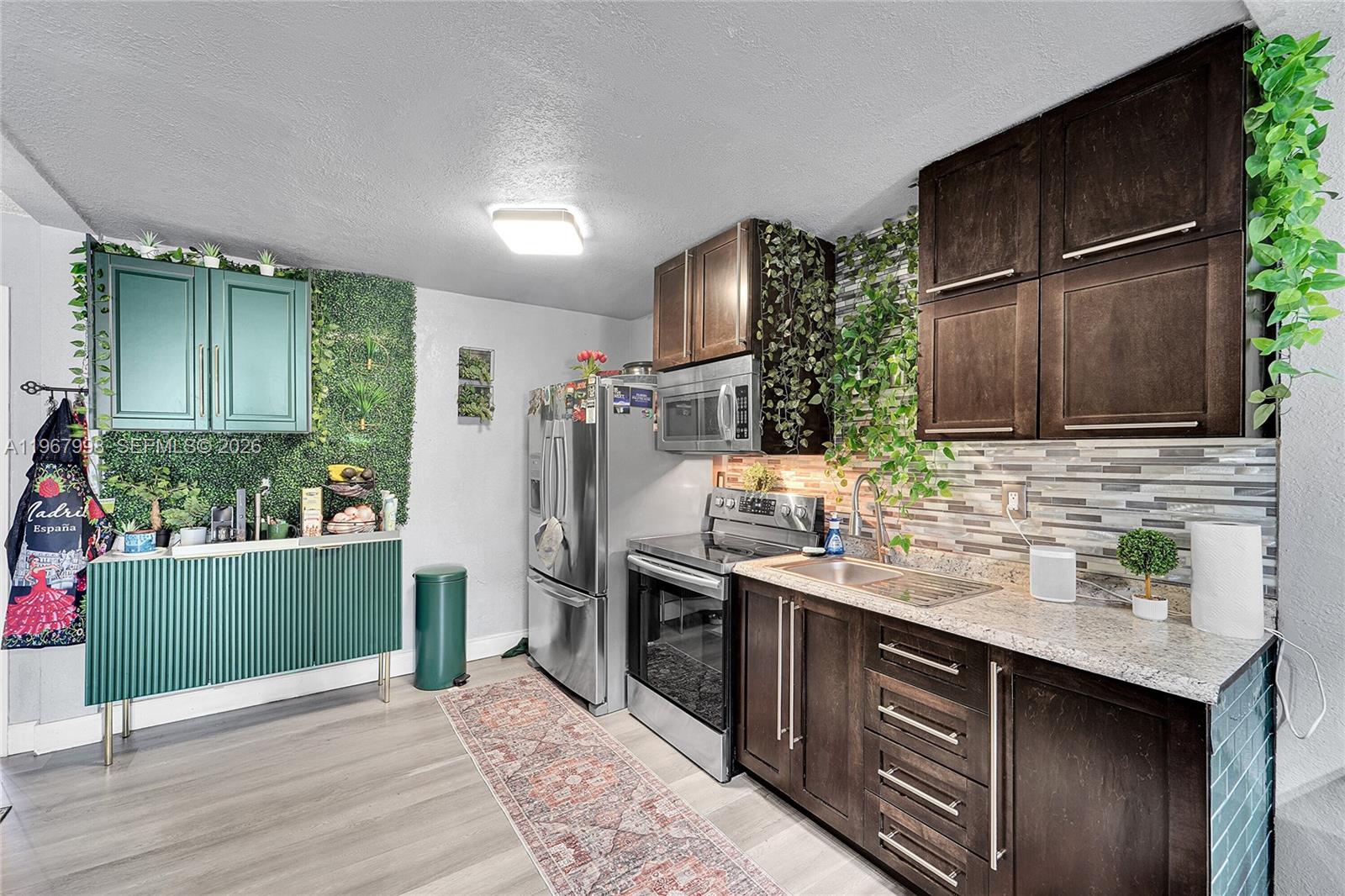 PALM-EAST GARDENS CONDO - Residential