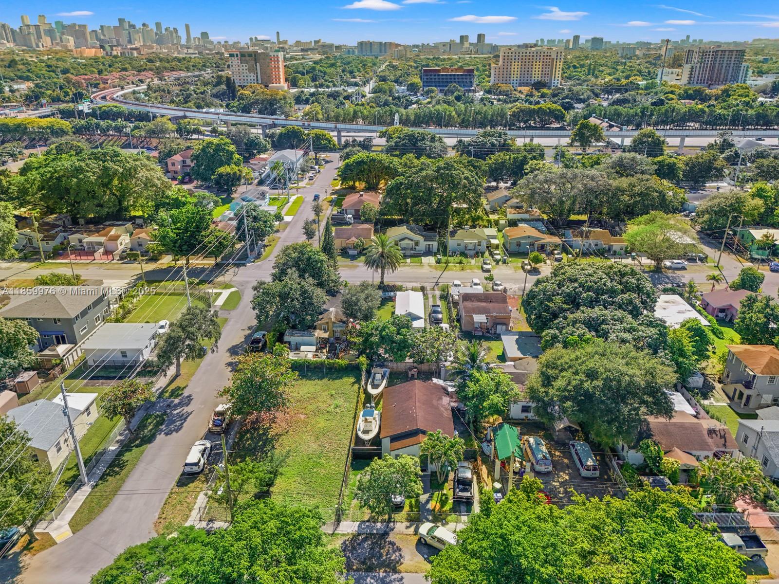 1304 NW 43rd St