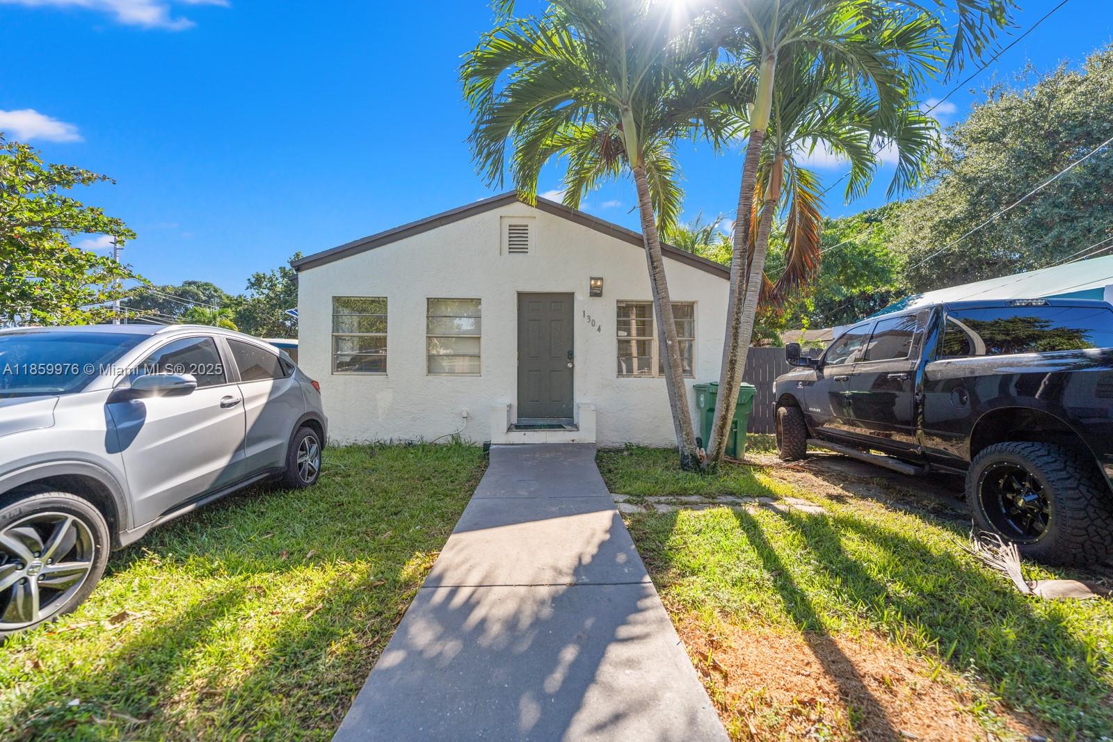1304 NW 43rd St