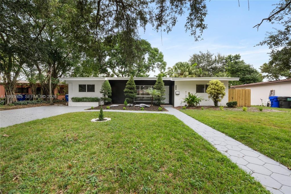 Photo of 5727 Harrison St, Hollywood, FL 33023 (MLS # A11991603)