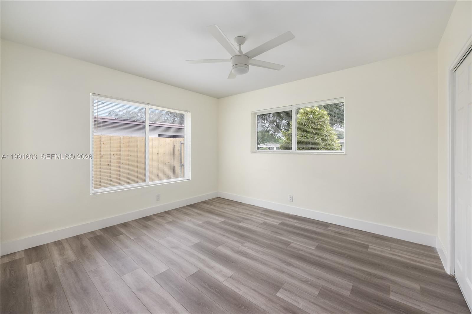 LAWN ACRES - Residential Lease