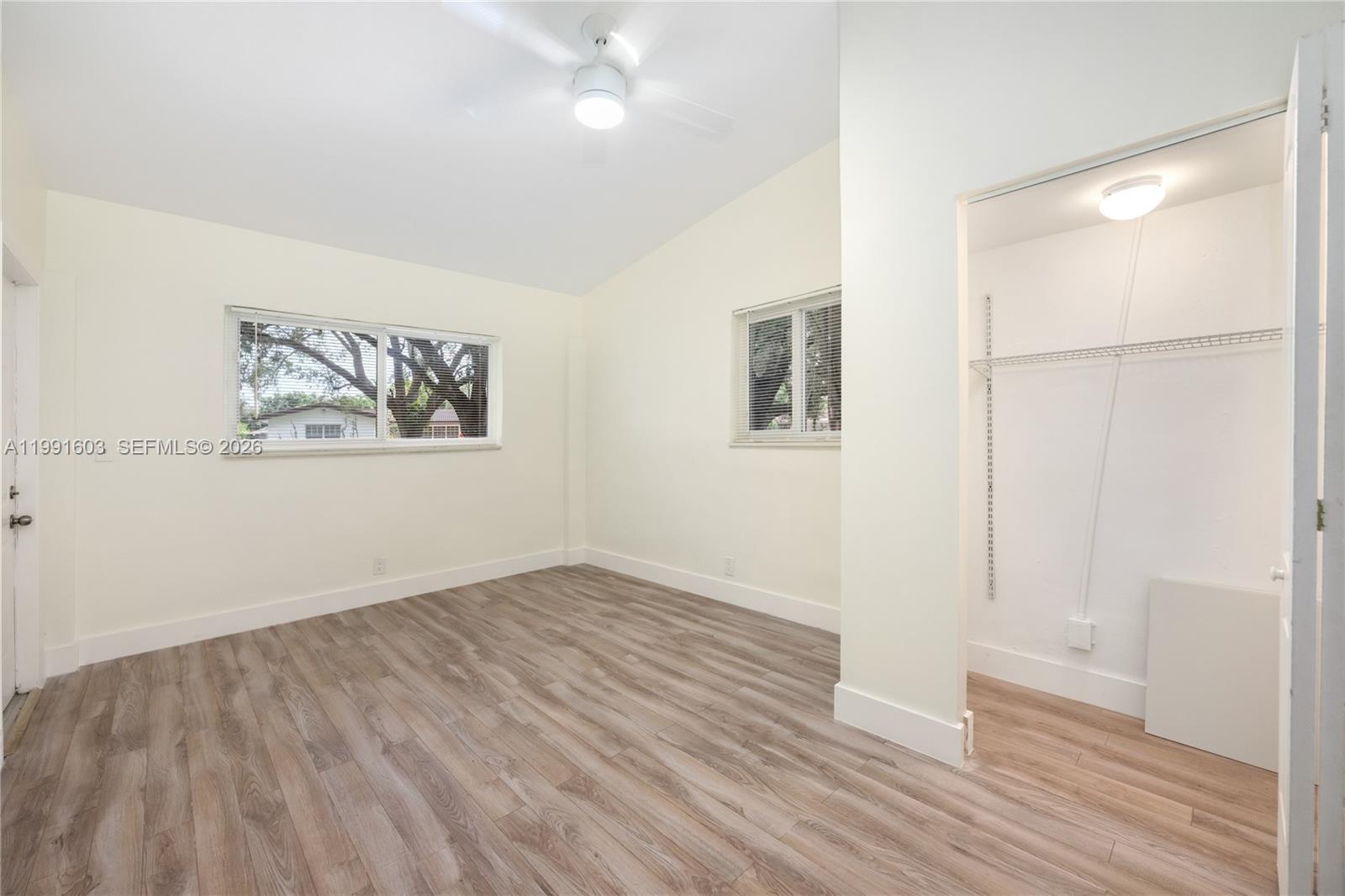 LAWN ACRES - Residential Lease