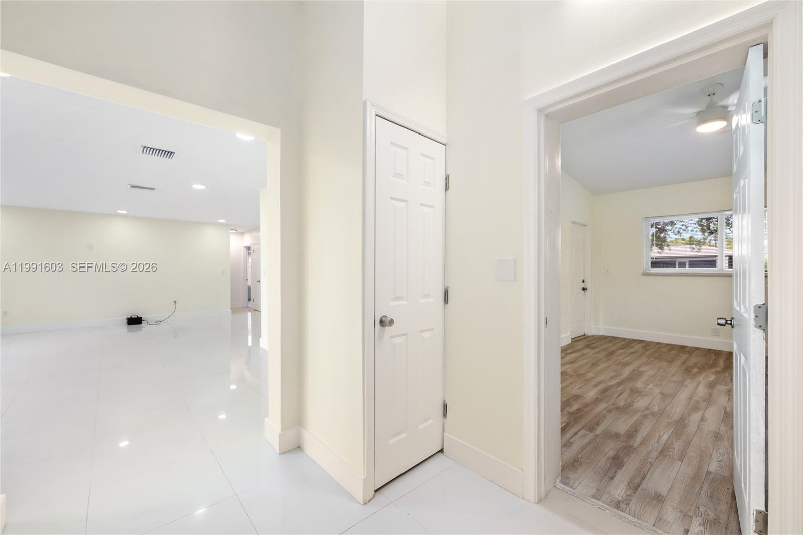 LAWN ACRES - Residential Lease