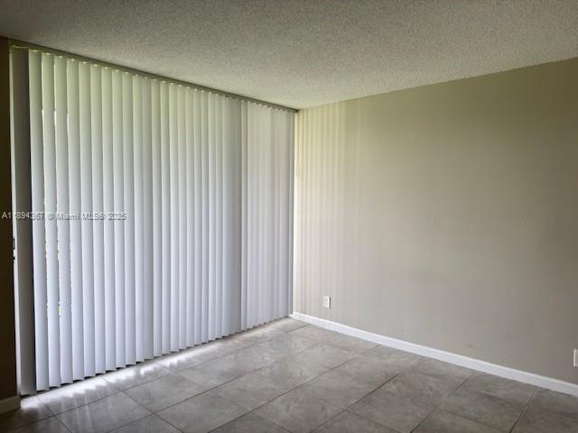 LIVE OAK CONDO ELEVEN - Residential Lease
