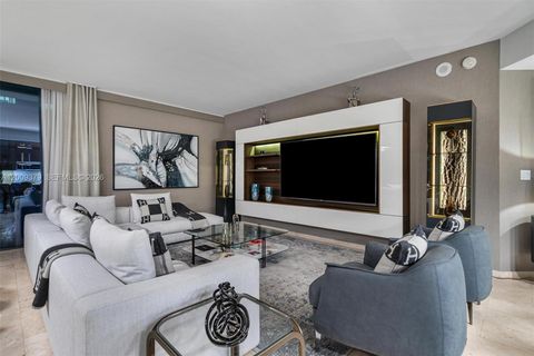 Tiny photo for 88 SW 7th St #3801, Miami, FL 33130 (MLS # A12009379)