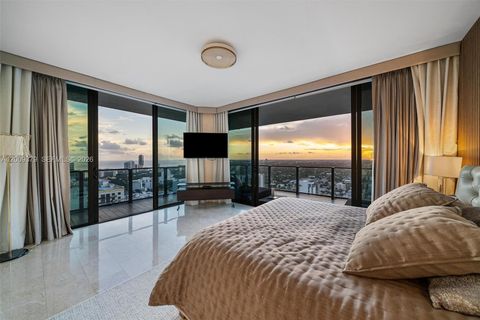 Tiny photo for 88 SW 7th St #3801, Miami, FL 33130 (MLS # A12009379)
