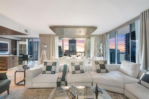 Tiny photo for 88 SW 7th St #3801, Miami, FL 33130 (MLS # A12009379)