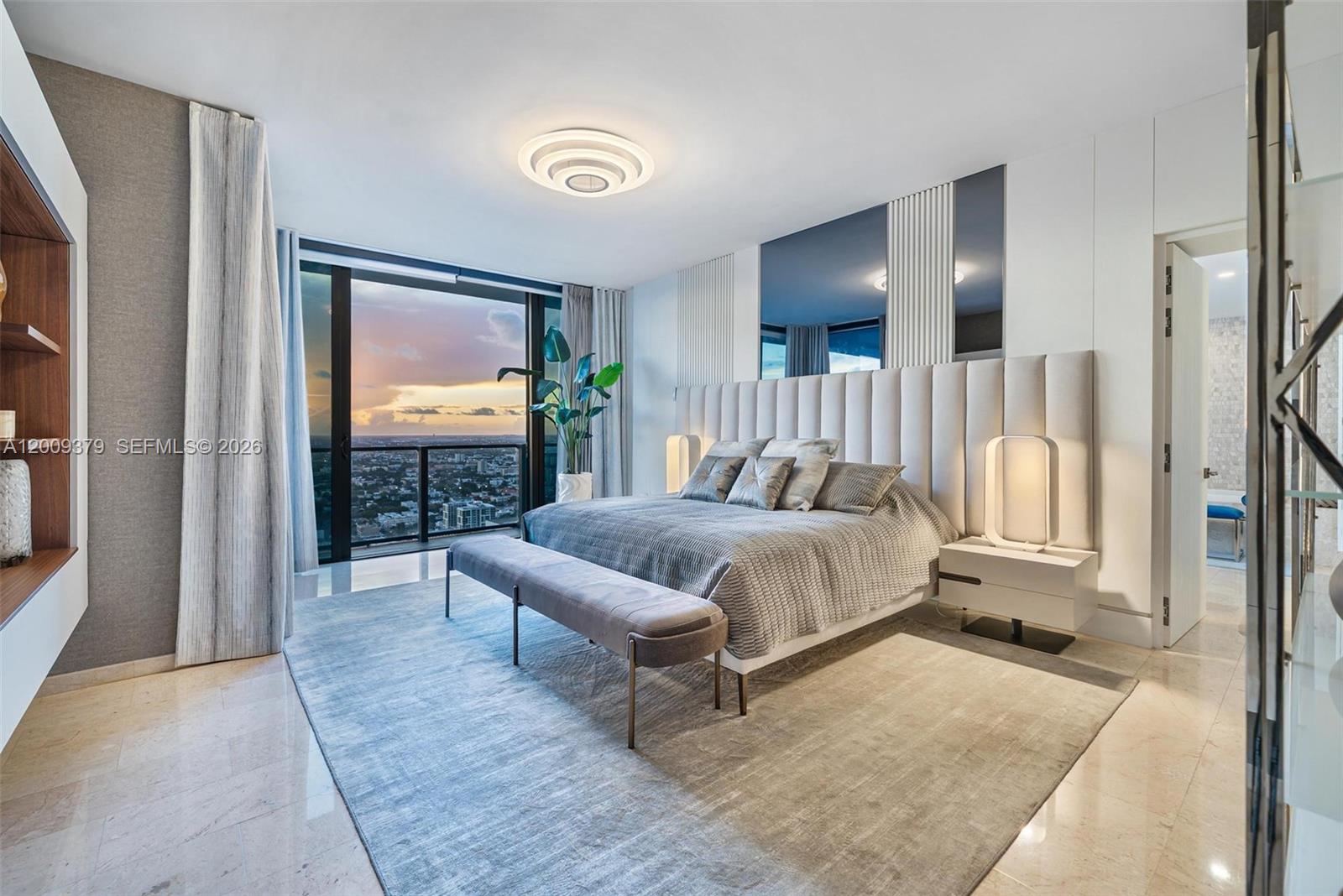 RISE CONDO - Residential