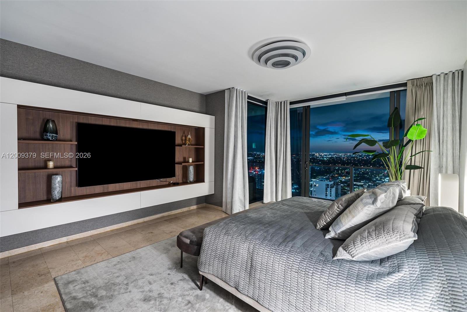 RISE CONDO - Residential