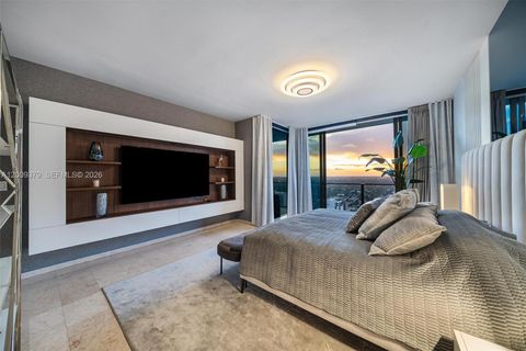 Tiny photo for 88 SW 7th St #3801, Miami, FL 33130 (MLS # A12009379)