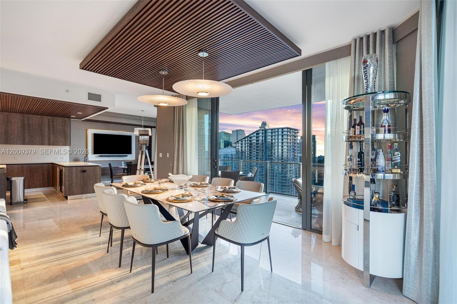 RISE CONDO - Residential
