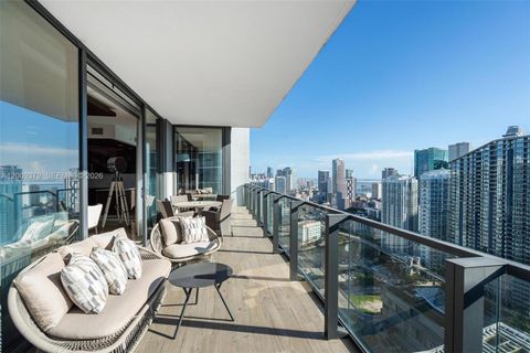 Tiny photo for 88 SW 7th St #3801, Miami, FL 33130 (MLS # A12009379)