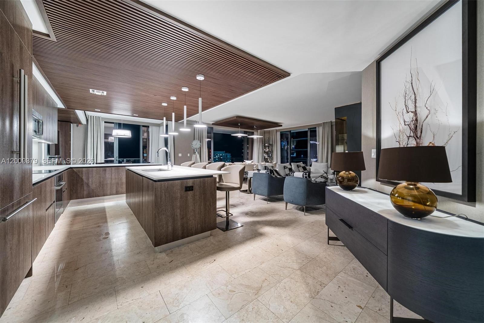 RISE CONDO - Residential