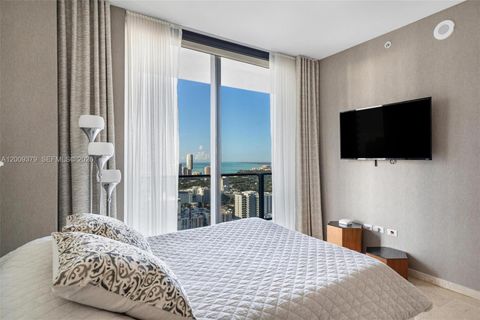 Tiny photo for 88 SW 7th St #3801, Miami, FL 33130 (MLS # A12009379)