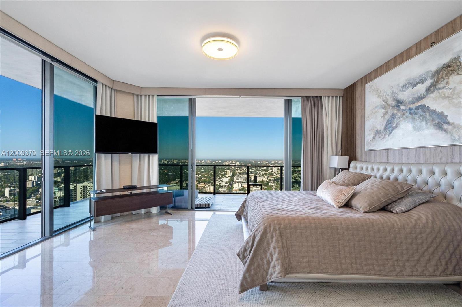 RISE CONDO - Residential