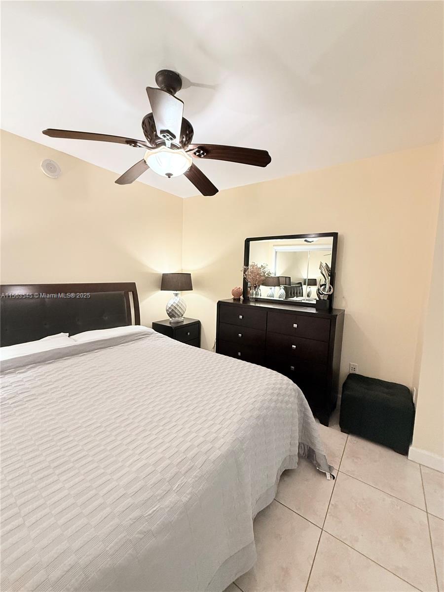 BEACH CLUB TWO CONDO - Residential Lease