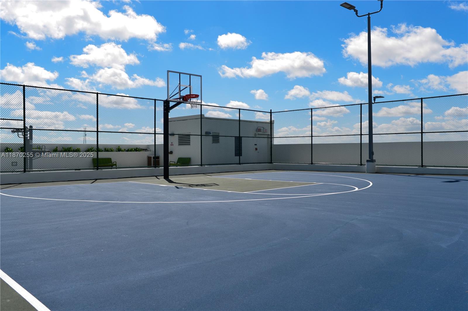 THE HARBOUR SOUTH CONDO - Residential