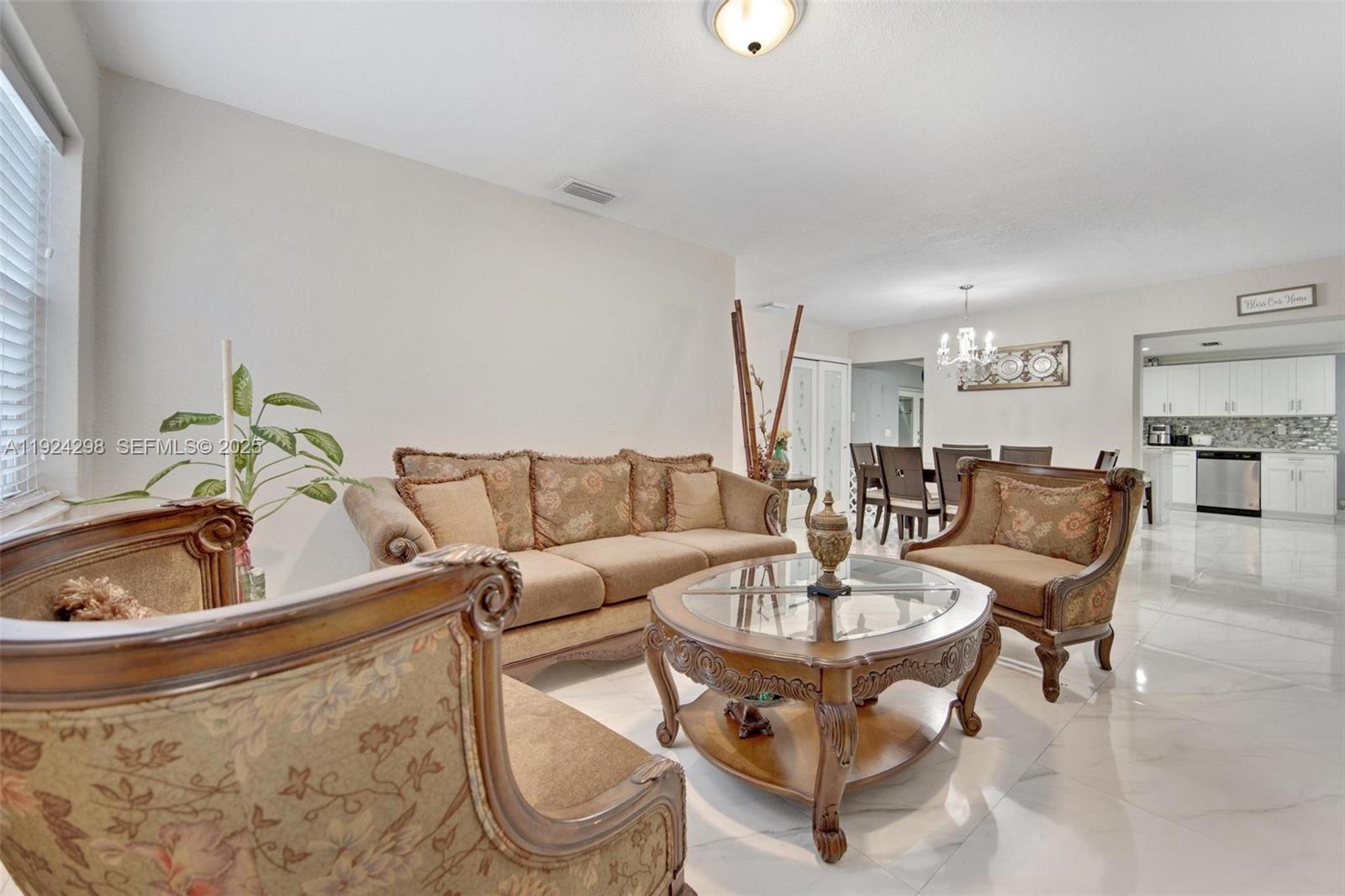 RICH HEIGHTS - Residential