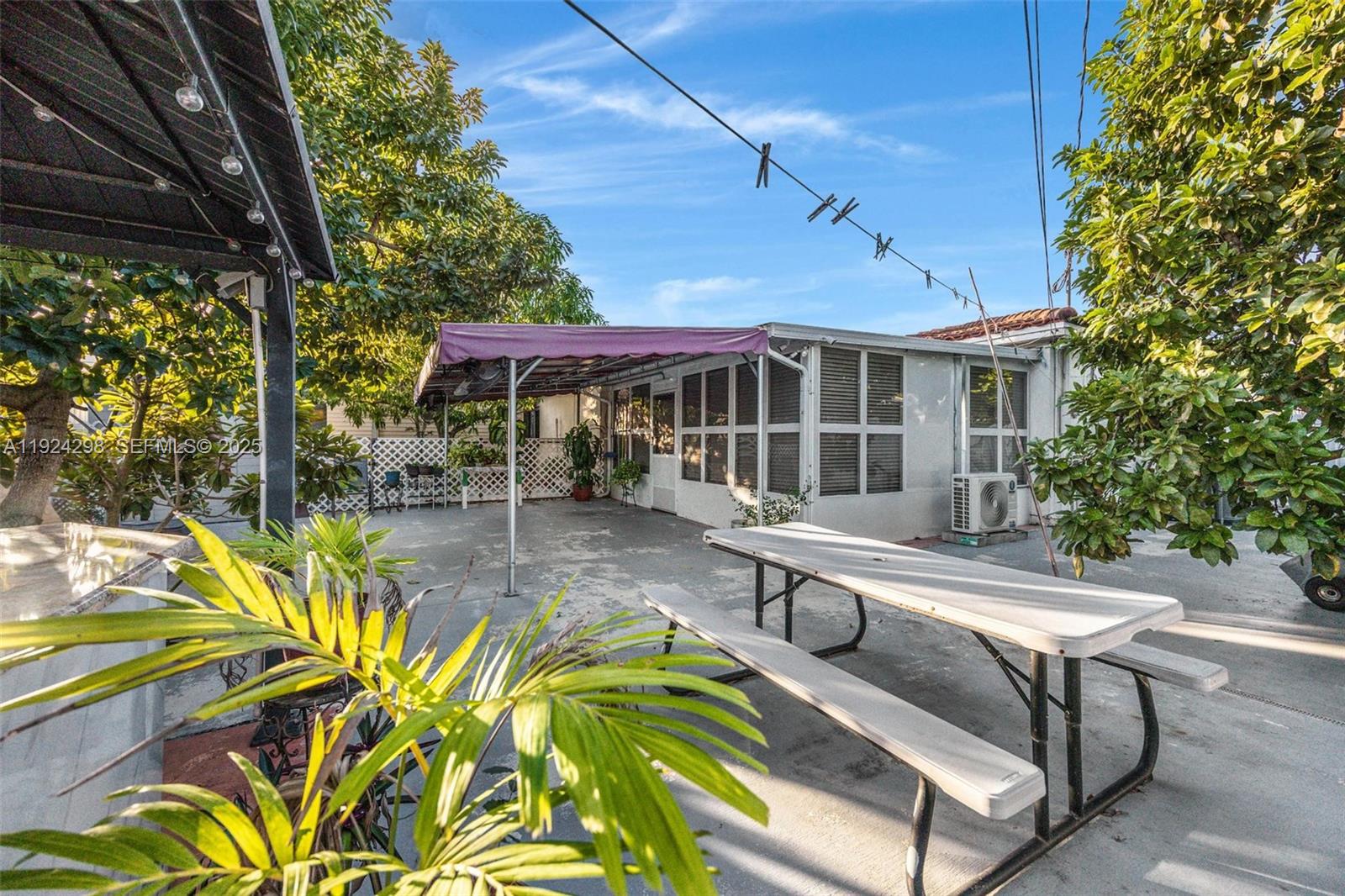 RICH HEIGHTS - Residential