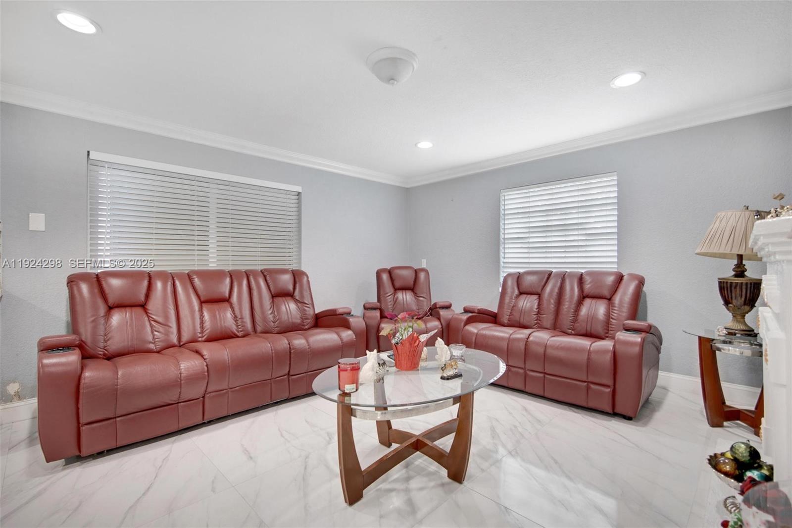 RICH HEIGHTS - Residential