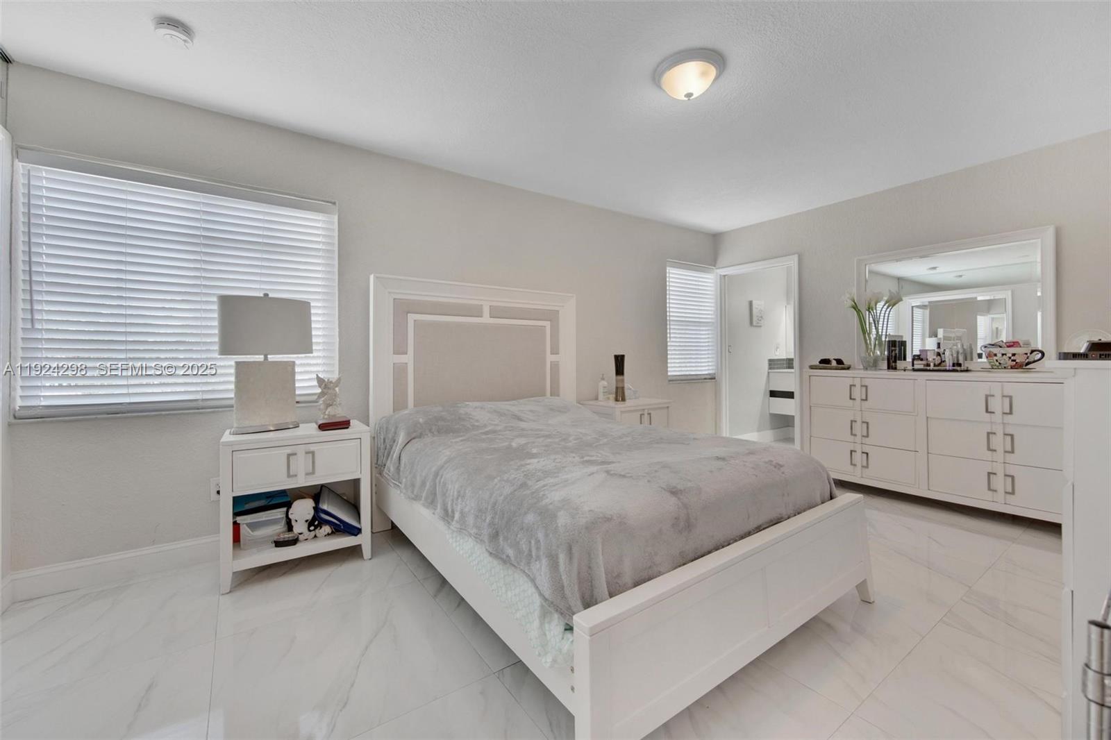 RICH HEIGHTS - Residential