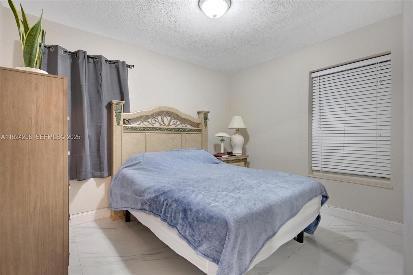 RICH HEIGHTS - Residential