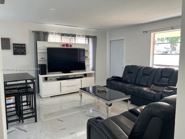 MI HABANA SUB - Residential Lease