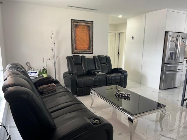 MI HABANA SUB - Residential Lease