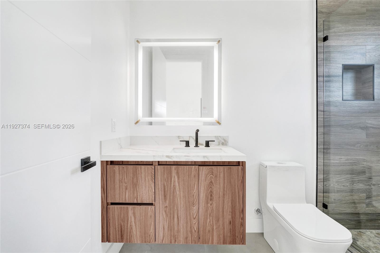 Casuarinas - Residential