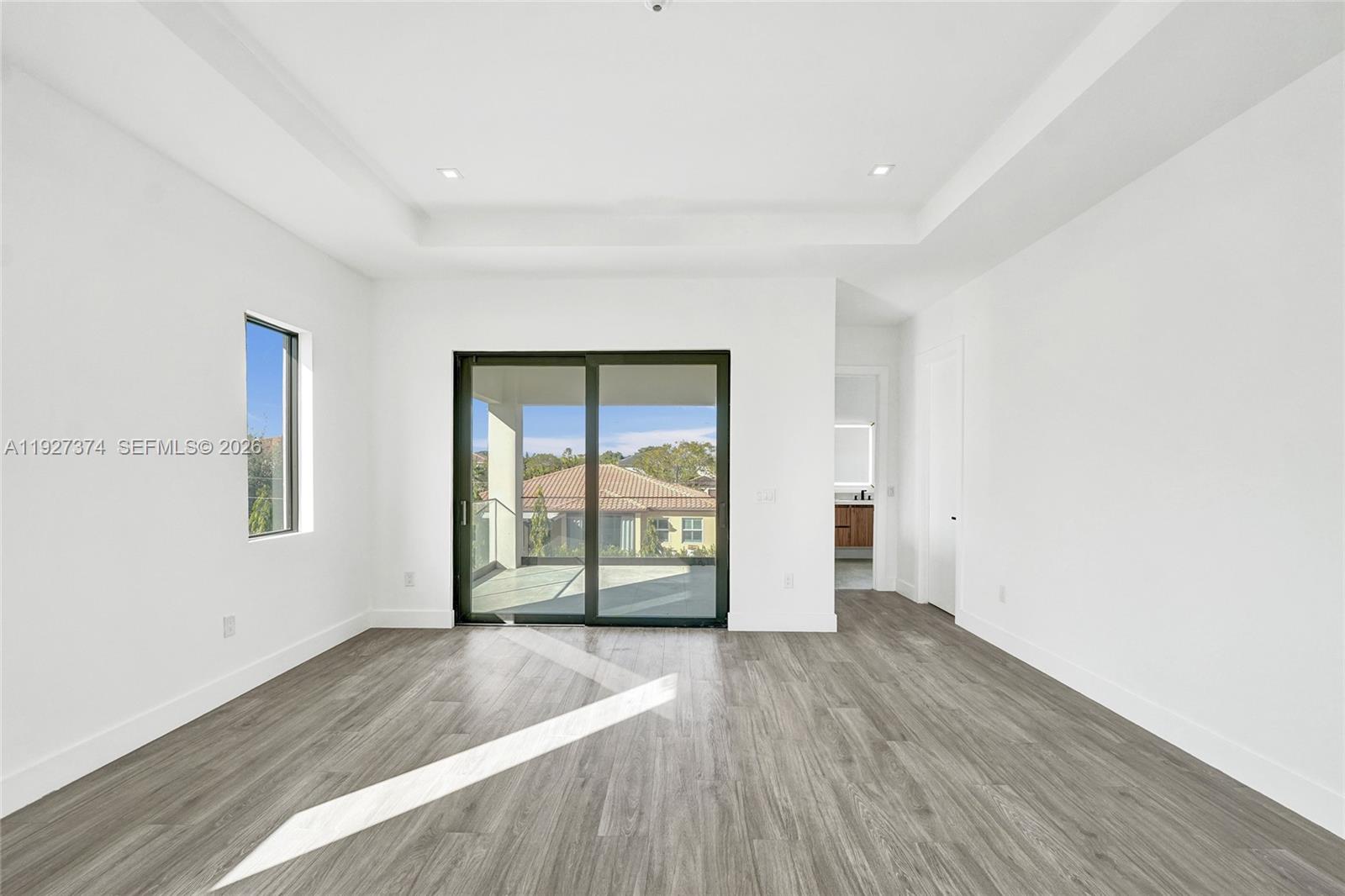 Casuarinas - Residential